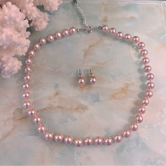 MONET Vintage Pink Faux Pearl Choker Necklace and Earrings - Picture 1 of 11